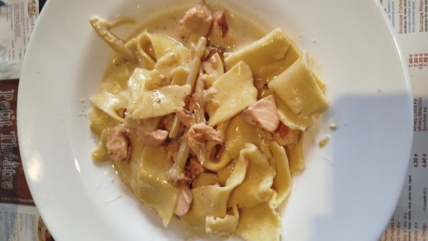 Restaurant Le Petit Théâtre à Arras, France