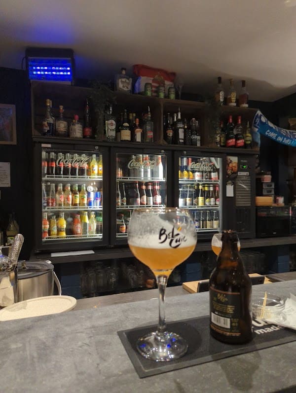 Restaurant Le Point Bar à Viroinval, Belgique