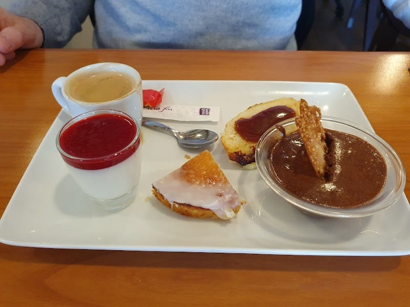 Restaurant Le P’tit tonneau à Nantes, France