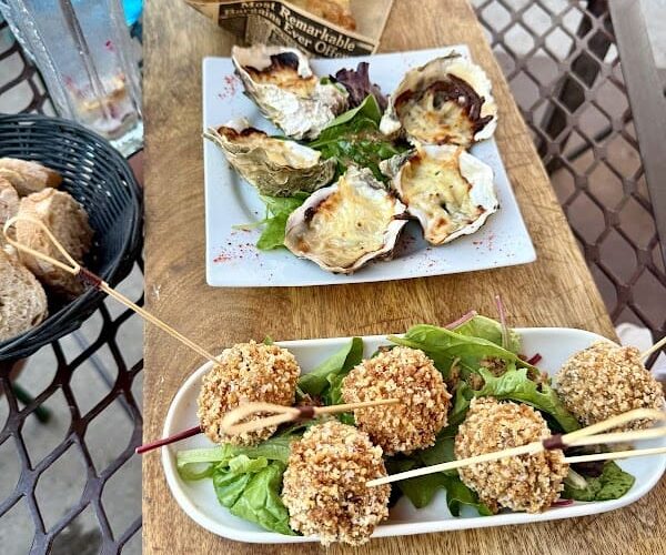 Restaurant Le Pub à la française à Saint-Cyprien, France