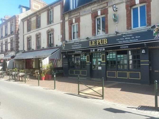 Restaurant Le Pub à Cabourg, France