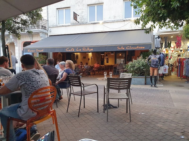 Restaurant Le Rallye à Soulac-sur-Mer, France