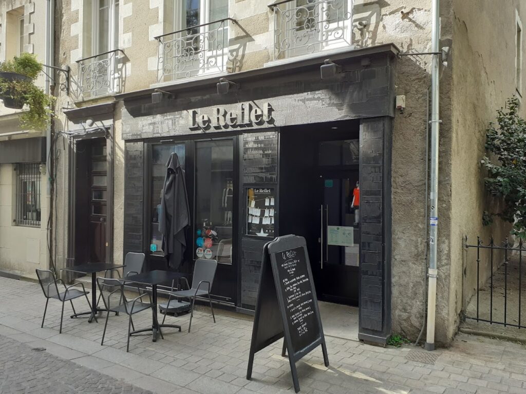 Le Reflet