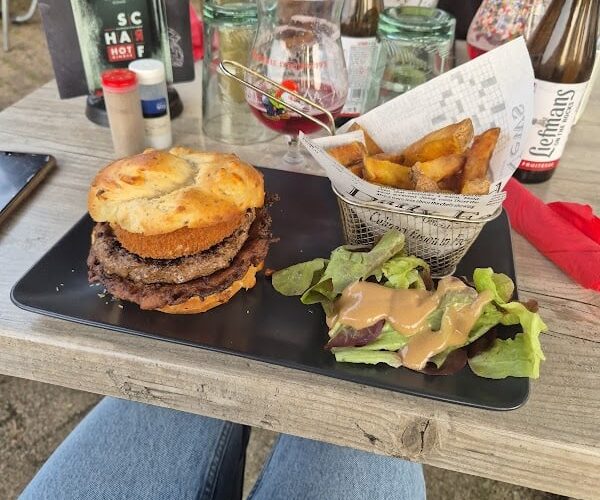 Le Refuge du Lac Bar-Restaurant à Marcenay, France