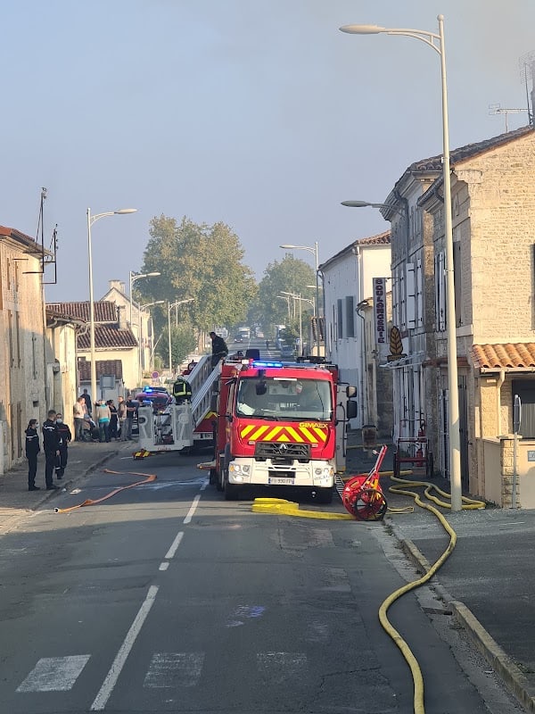 Restaurant Le Relais d’Asnières à Asnières-la-Giraud, France
