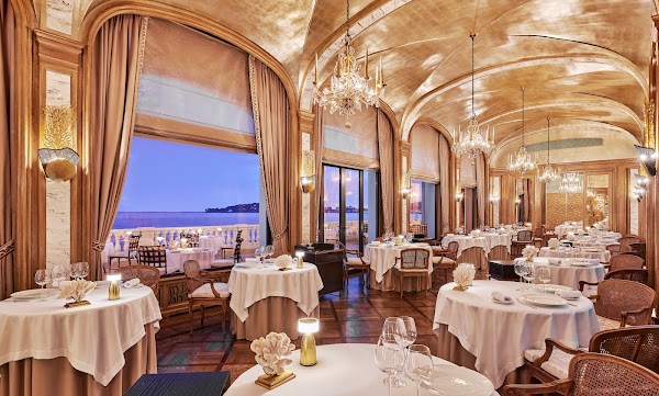 Le Restaurant des Rois à Beaulieu-sur-Mer, France