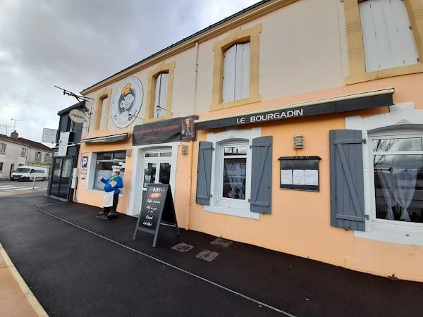 Restaurant Le Resto du Bourg à La Roche-sur-Yon, France