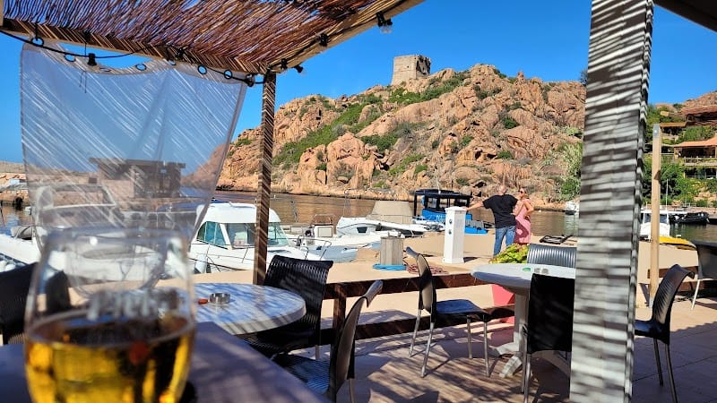 Restaurant Le Robinson à Ota, France