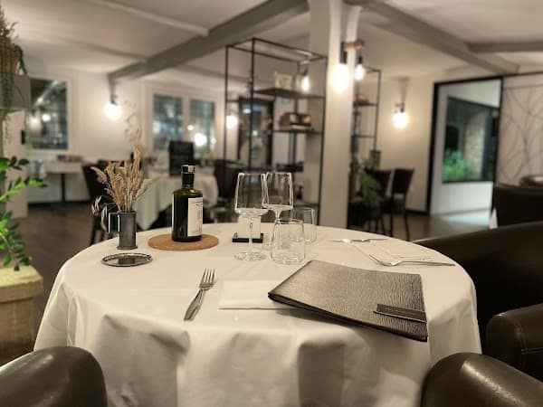 Le Romarin – Restaurant provençal contemporain – Cuisine maison – Viandes de bœuf premium à La Colle-sur-Loup, France