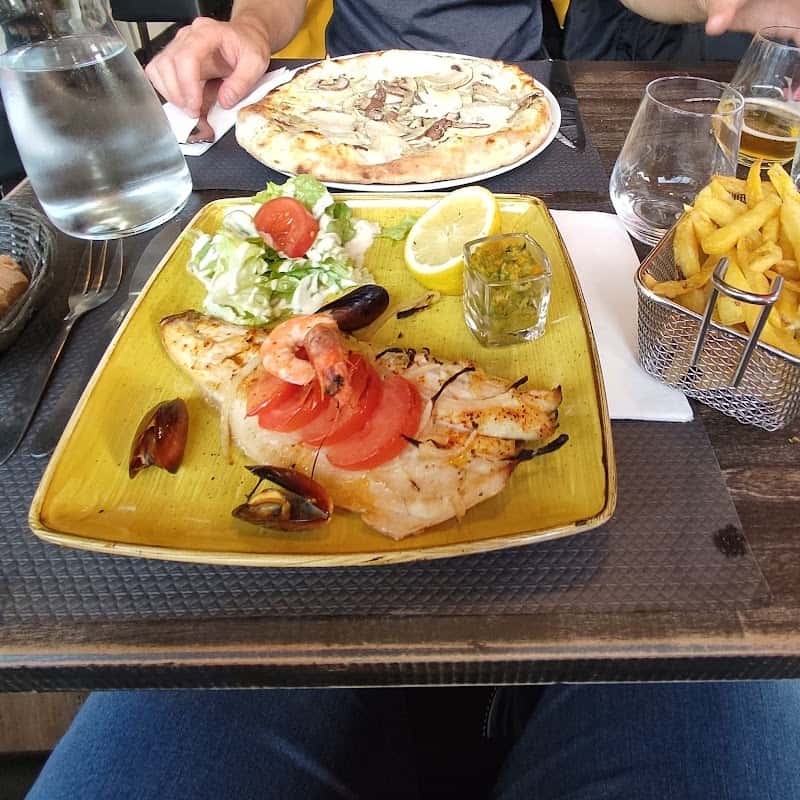 Restaurant Le Rond Point De L’Atelier à Lisieux, France