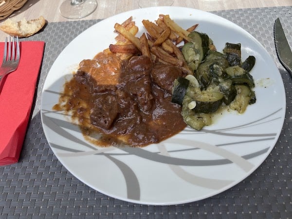 Restaurant Le Saint Jacq à Noidant-le-Rocheux, France