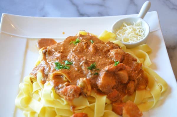 Restaurant Le Saint Nicolas à Auxerre, France