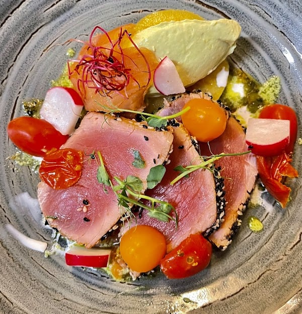 le Saint-père Restaurant à Tonnerre, France