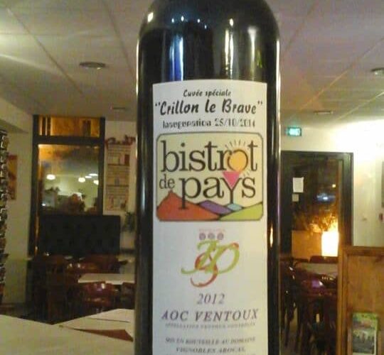 Le Saint Romain, bar, restaurant et gite d’étapes à Crillon-le-Brave, France