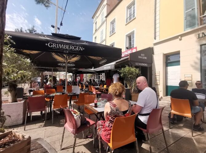 Restaurant Le Salengro à Corbeil-Essonnes, France
