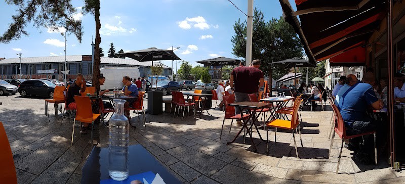 Restaurant Le Salengro à Corbeil-Essonnes, France