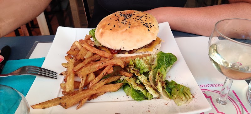 Restaurant Le San Remo Pizzeria à La Londe-les-Maures, France