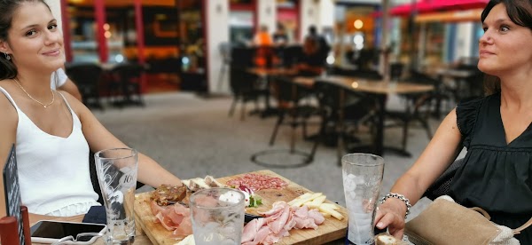 Restaurant LE SCARRON à Bourg-en-Bresse, France