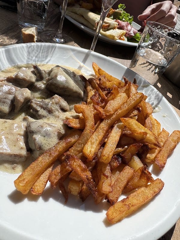 Restaurant Le Sevigné à Laval, France