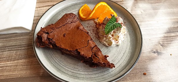 Restaurant Le Sully à Chartres, France