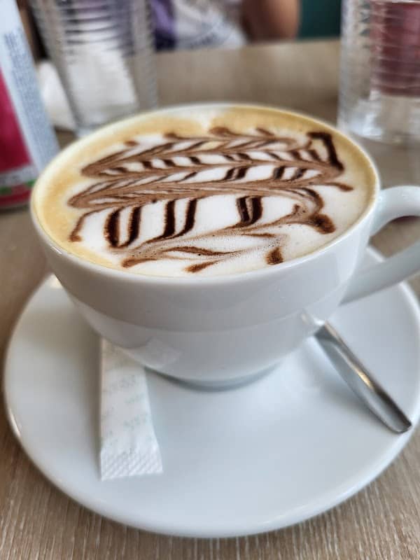 Restaurant Le Tamper Coffee à Brignoles, France