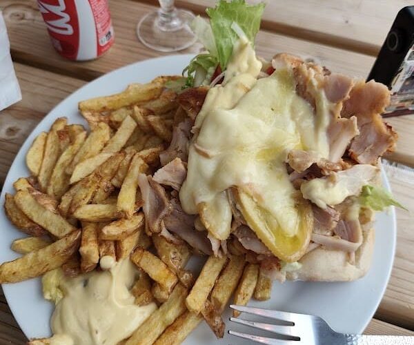 Restaurant Le Tourne Broche à Les Herbiers, France