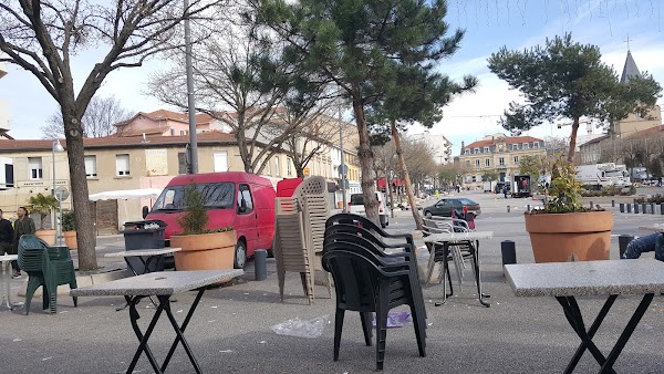 Restaurant Le Vieux Bourg à Vénissieux, France