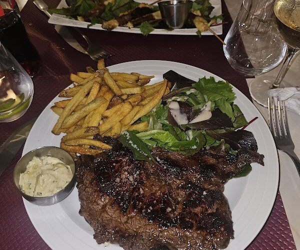 Restaurant Le Vieux Bourg à Bourg-la-Reine, France