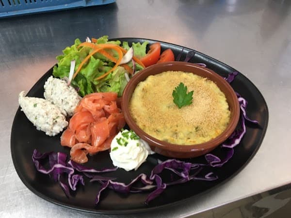 Le Welcome Pub & Restaurant à Saint-Cyprien, France