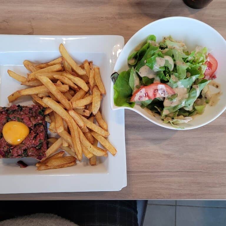 Le XVIII restaurant à Reims, France — photo 1