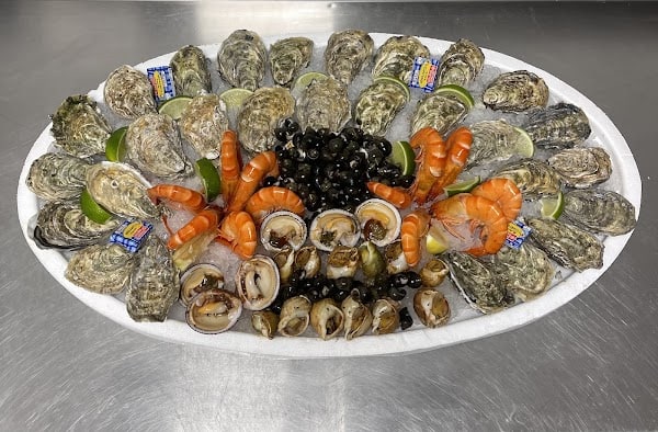 Restaurant L’écailler Cypriannais à Saint-Cyprien, France