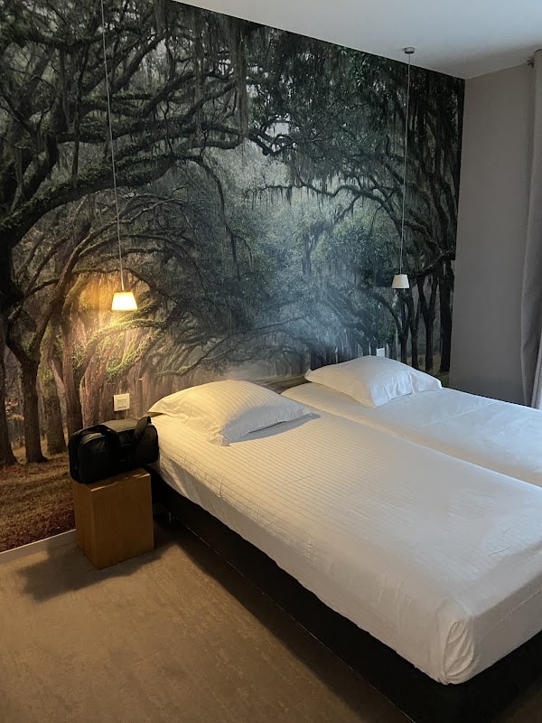 L’échappée belle hôtel restaurant à L'Isle-Jourdain, France