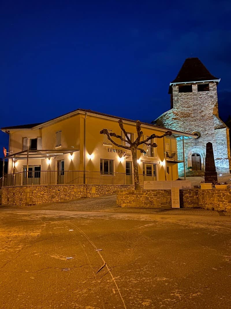 Restaurant L’Entre Deux à Saint-Santin-de-Maurs, France