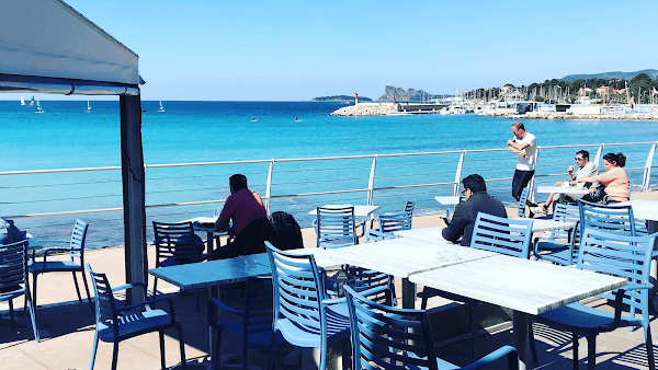 Restaurant L’Equateur à Saint-Cyr-sur-Mer, France