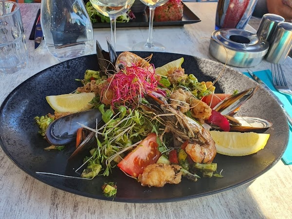Restaurant L’Equateur à Saint-Cyr-sur-Mer, France