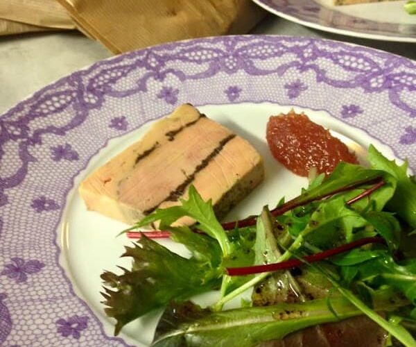 Restaurant Les 2 Pieds sous la Table à Aurillac, France