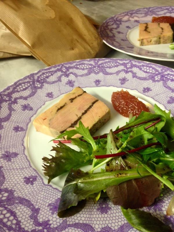 Restaurant Les 2 Pieds sous la Table à Aurillac, France