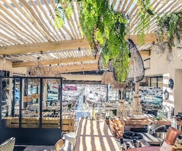 Restaurant LES 2 SOEURS à Saint-Cyr-sur-Mer, France