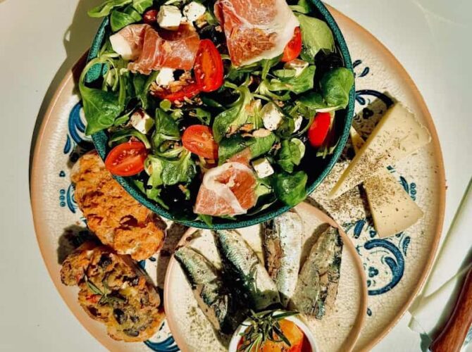 Restaurant Les Arcades – Table Fromagère | Courthézon à Courthézon, France