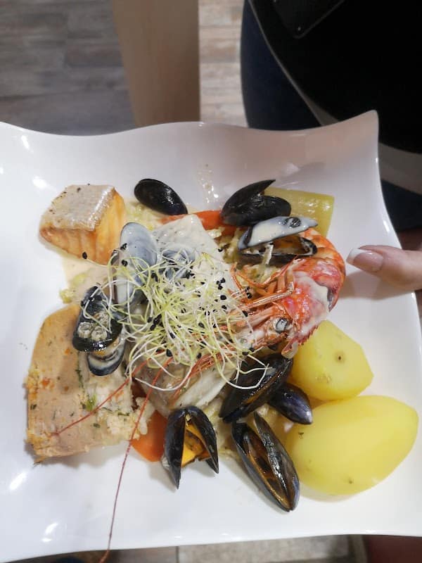 Restaurant Les Chais Du Moulin Rouge à Villers-Cotterêts, France