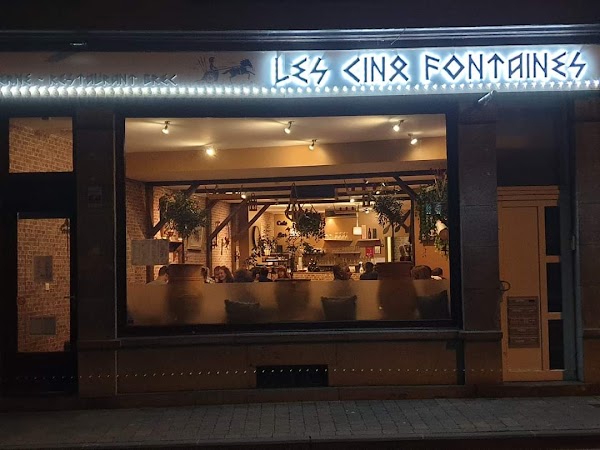 Restaurant Les Cinq fontaines-τα πέντε πηγάδια à Dinant, Belgique