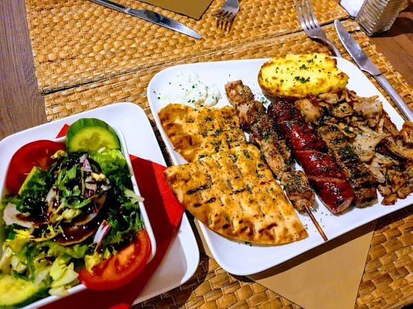 Restaurant Les Cinq fontaines-τα πέντε πηγάδια à Dinant, Belgique