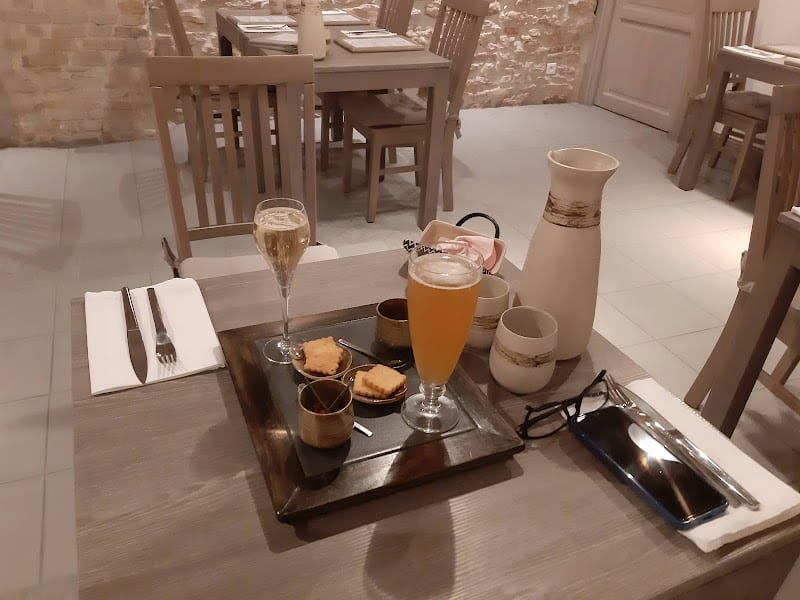 Restaurant Les Gourmands Disent à Chalon-sur-Saône, France