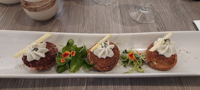 Restaurant Les Gourmands Disent à Chalon-sur-Saône, France