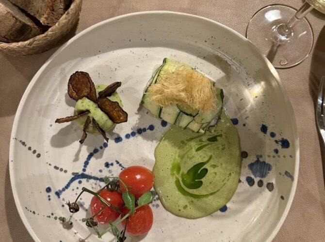 Restaurant Les Gourmands Disent à Chalon-sur-Saône, France