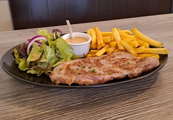 Restaurant Les Jacobins à Saint-Jean-d'Angély, France