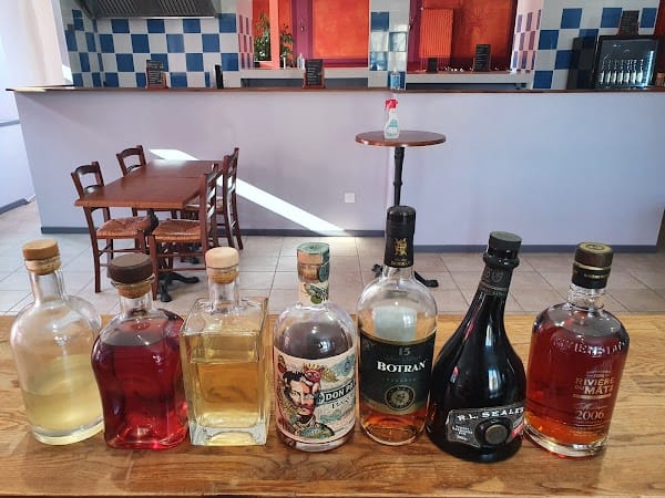 les Marronniers Pmu Bar Restaurant à Rolampont, France