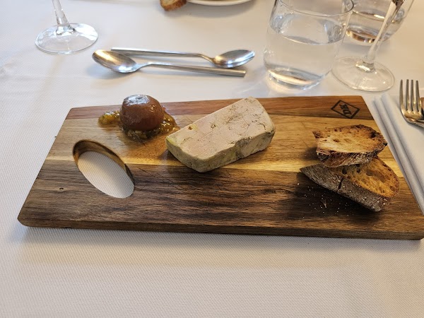 Restaurant Les Petits Plats – Par Monts Et Par Vaulx à Vaulx, France