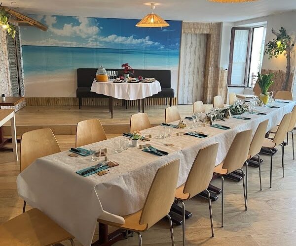 Restaurant Les Pieds Sous La Table à Quimperlé, France