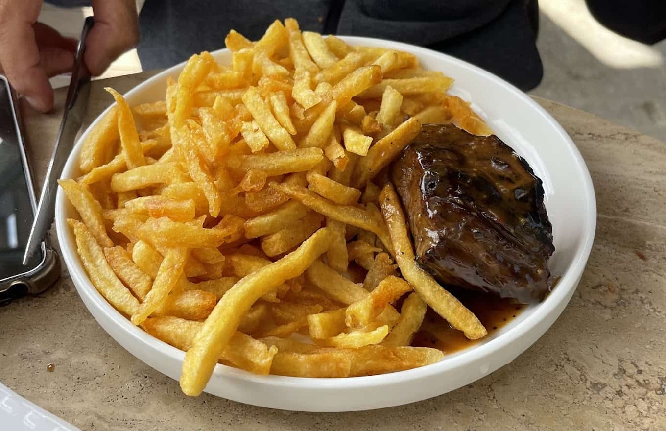 Les Roseaux – restaurant du Hangar Y à Meudon, France